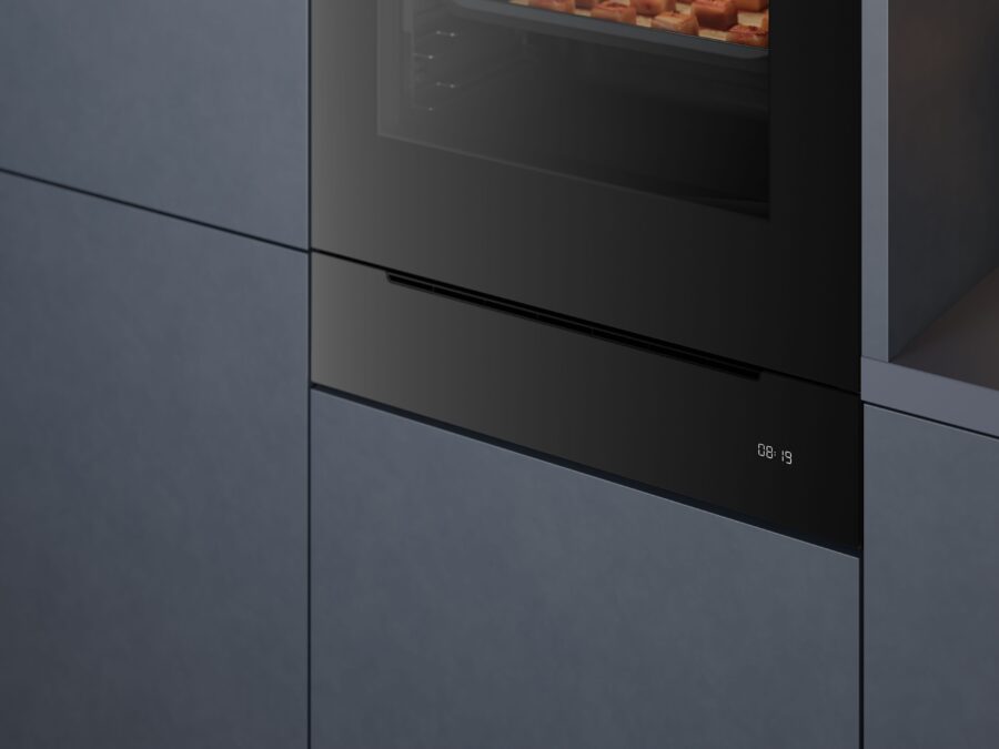 szuflada parowa Bosch BDC9111B0 zamontowana bezpośrednio pod piekarnikiem