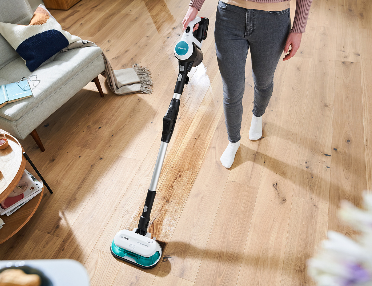 Bosch Unlimited 7 ProHygienic Aqua – odkurzaj i myj jednocześnie!