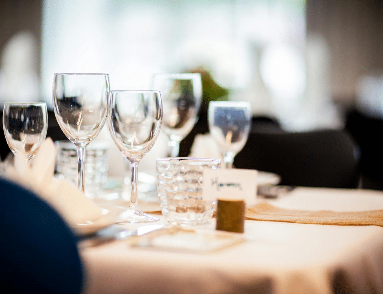 Jak wybrać idealne szkło do każdego napoju? Przewodnik