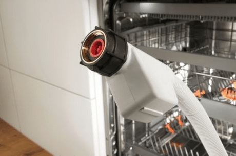 Czy uruchamianie zmywarki podczas naszej nieobecności jest bezpieczne?