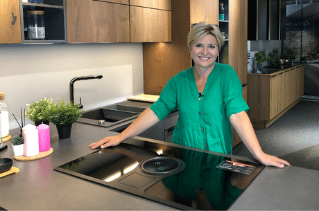 Płyty zintegrowane z okapem Elica NicolaTesla