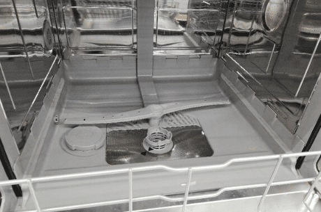 Plastikowe czy stalowe dno zmywarki?