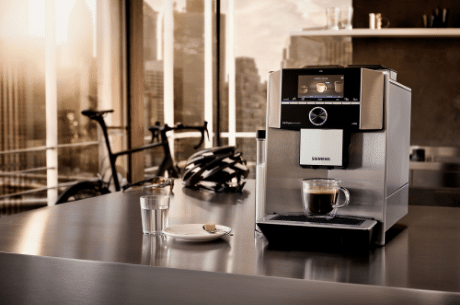 Siemens EQ.9 plus- ekspres dla miłośników mistrzowskiego procesu parzenia kawy